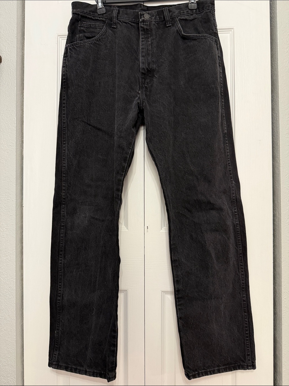 RUSTLER Men's Black Straight-Leg Jeans